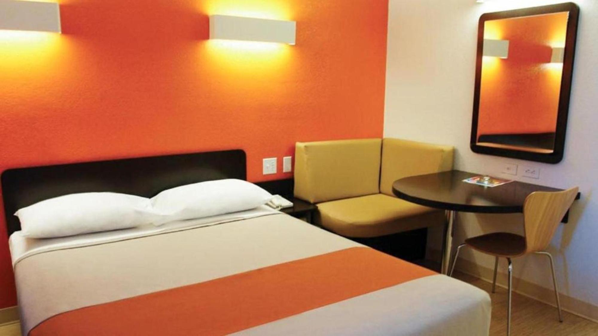 Motel 6 Seguin Tx Eksteriør bilde