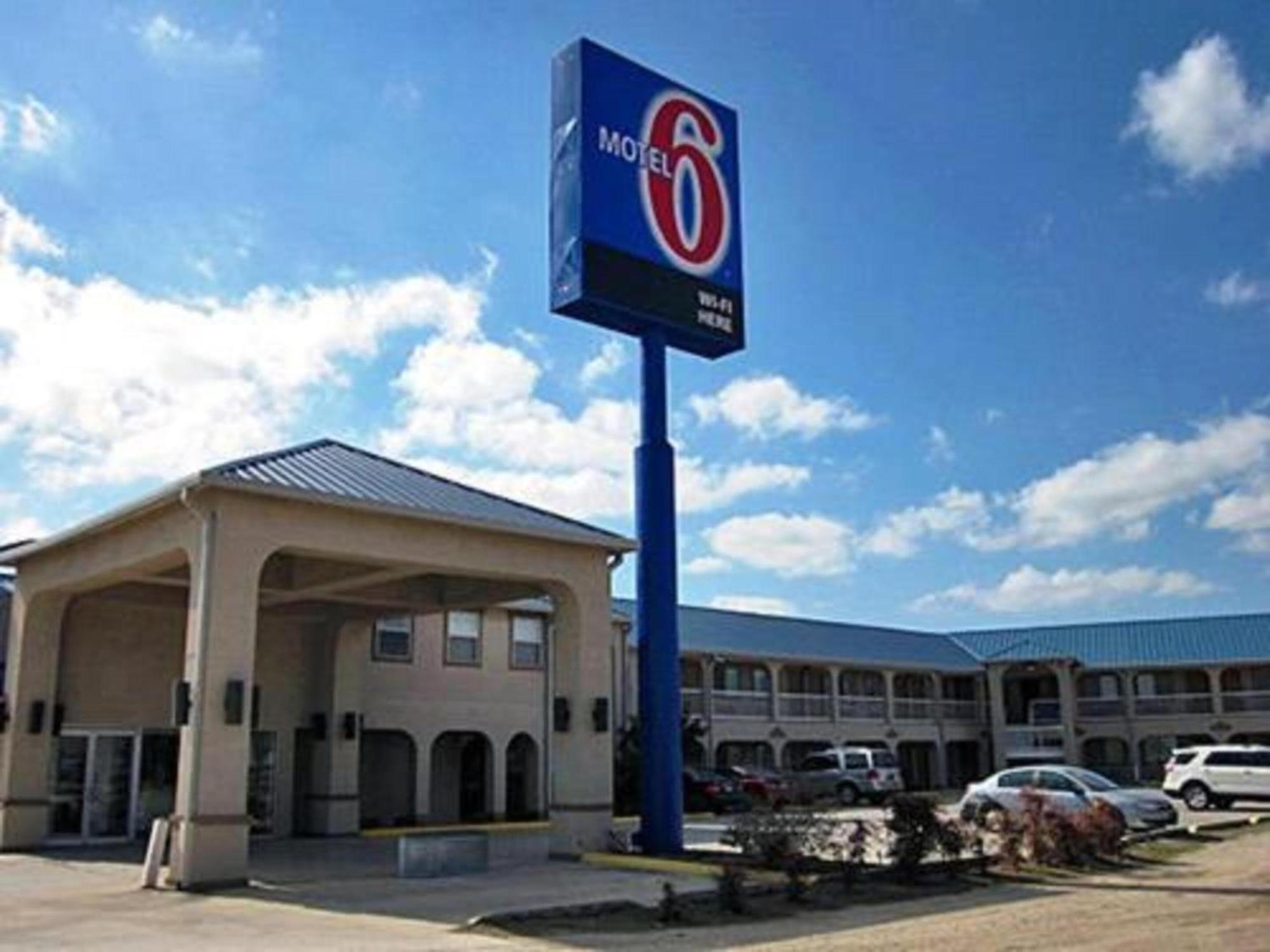 Motel 6 Seguin Tx Eksteriør bilde