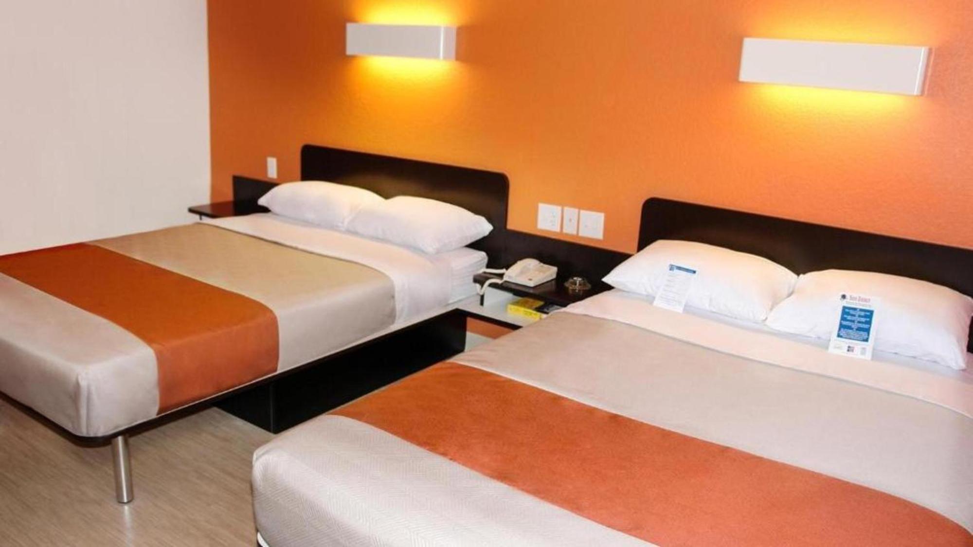 Motel 6 Seguin Tx Eksteriør bilde