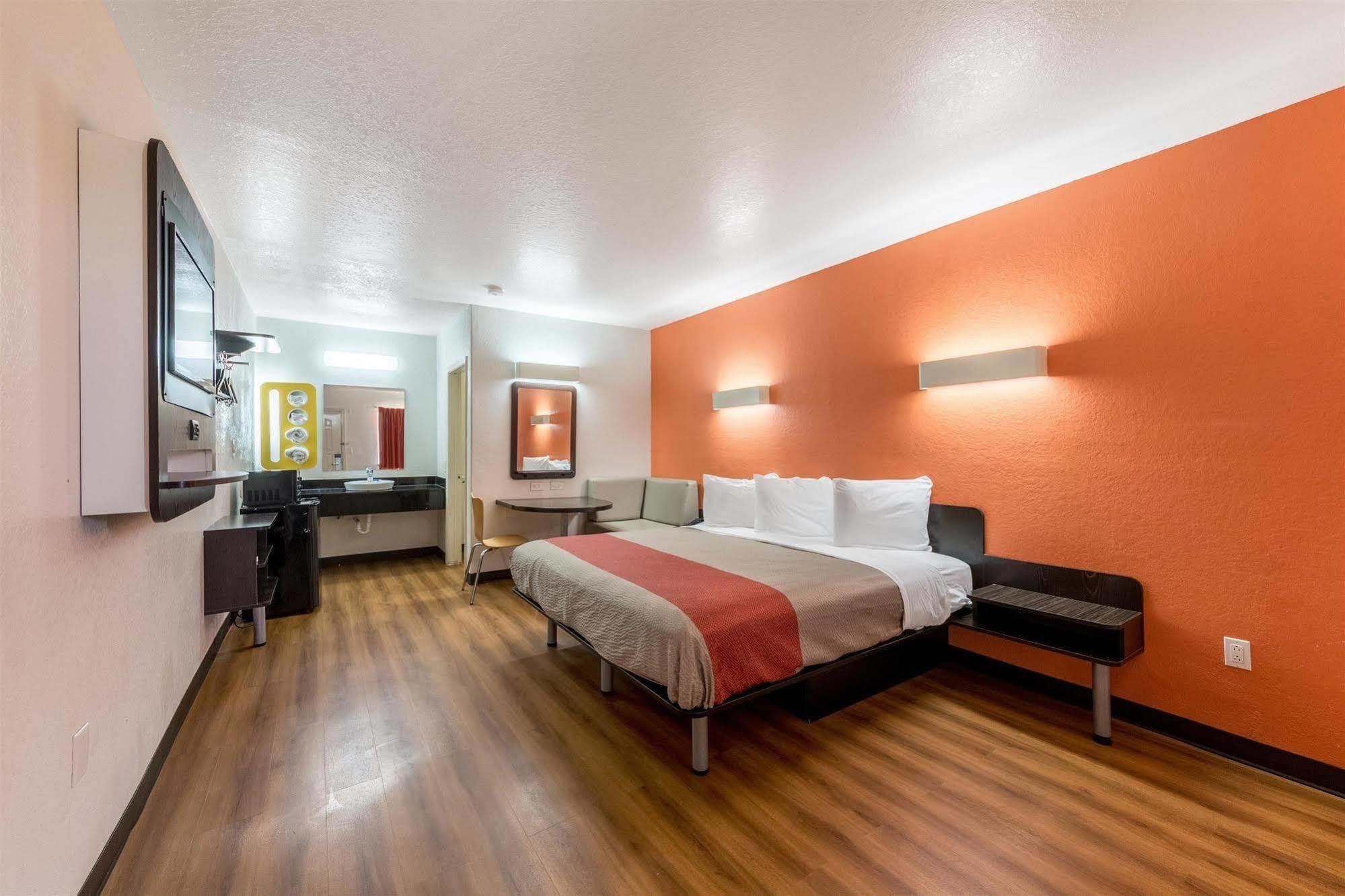 Motel 6 Seguin Tx Eksteriør bilde
