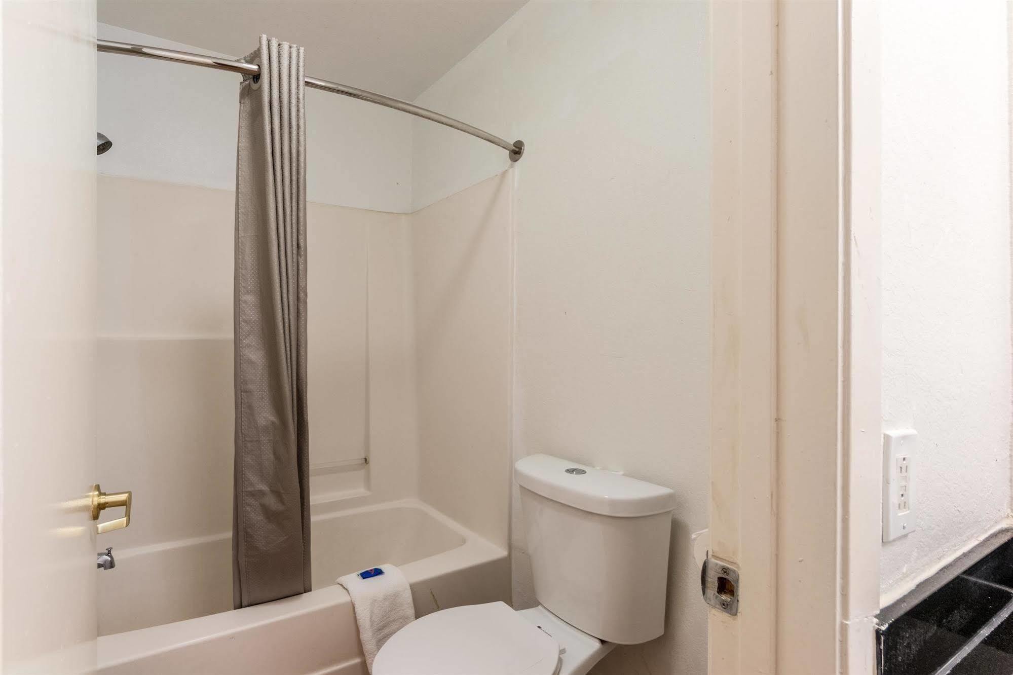 Motel 6 Seguin Tx Eksteriør bilde